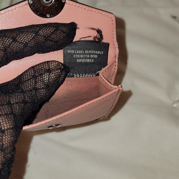 💠 Authenic Fendi Pink Wallet💠 - Picture 12 of 13